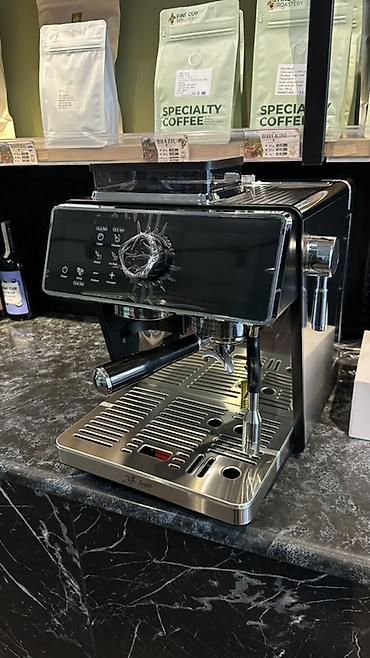 Espresso, cappuccino və digər qəhvə növlərinin hazırlanması üçün