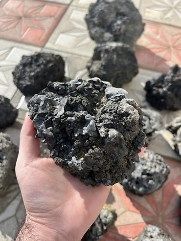 Dekorativ daşlar: Akvarum üçün Dekorativ lava daşları (poroz vulkanik süxur hamısı biri — 2