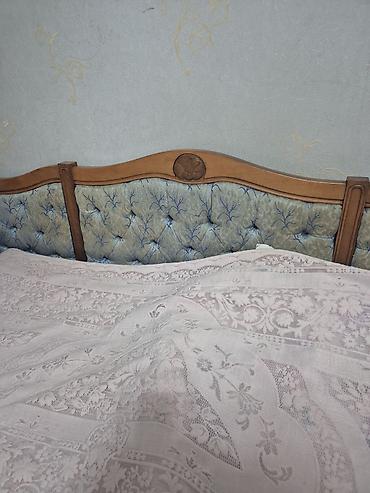 ruminya mebeli: Klassik üslubda yataq otağı dəsti - Material: massiv ağac (təbii ağac — 3