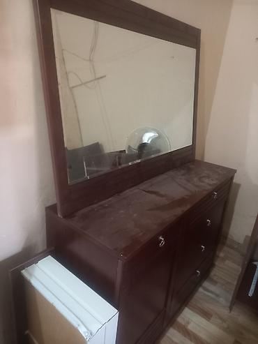 yataq mebeli işlenmiş: Salam sekilde gorduyunuz kamod taxt kravat ve balaca svirmeli skaf — 3