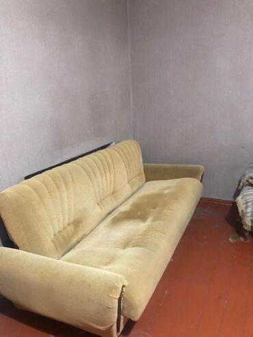 диваны кожаные бу: Продаю диван два кресла и комод за всё 10000 сом at lalafo.kg диваны кожаные бу: Продаю диван два кресла и комод за всё 10000 сом