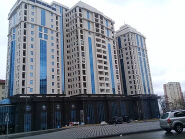 yeni tikili: 4 комнаты, Новостройка, м. Низами, 204 м²