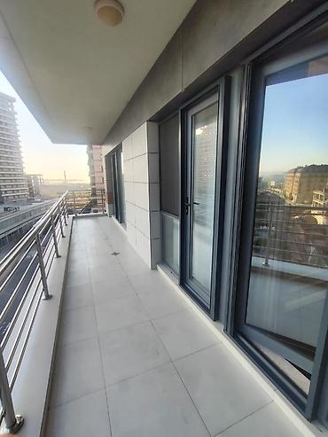 kiray: Ağ Şəhər – Hünər Qüllələri 3 otaqlı mənzil kirayə Sahə: 120 m² — 2