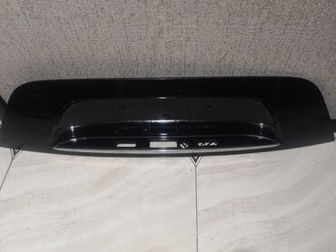 Чехлы и тенты для авто: Mercedes w211 panarama arxa hissəsində nömrə nişanı üçün nəzərdə