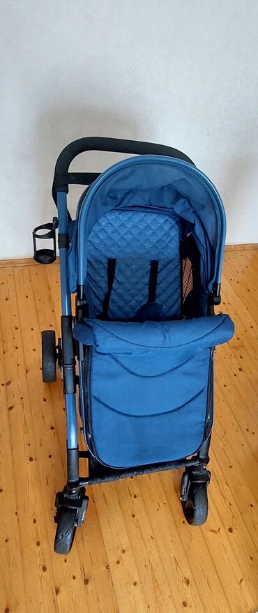 Araba-beşiklər: Çıxarıla bilən beşikli araba, İşlənmiş, Cins: Oğlan, Ünvandan götürmə — 10