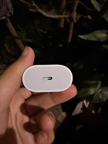 Adapter Apple, 20 Vt, İşlənmiş