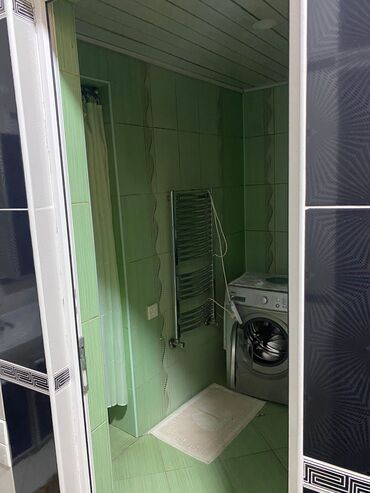 Həyət evləri və villaların satışı: 6 otaqlı, 7000 kv. m, Orta təmir — 18