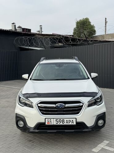 самая деловая машина: Белый универсал Subaru Outback, комплектация Limited 2018 оснащенный