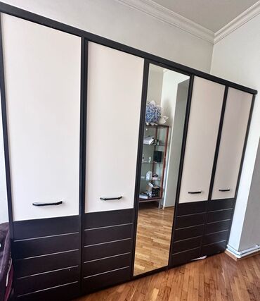 барби шкаф для одежды: Шифоньер, Б/у, 4 двери, Распашной, Прямой шкаф, Турция