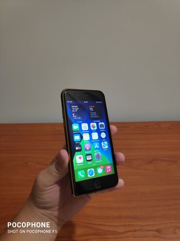ipod touch: IPhone 7, Б/у, 32 ГБ, Зарядное устройство, Чехол, Кабель