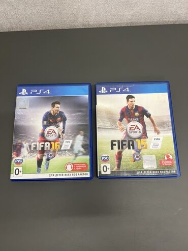 Физика: PlayStation 4 üçün FIFA 15 və FIFA 16 diskləri (EA Sports) -