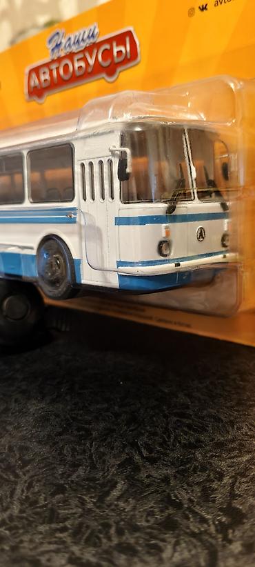 İncəsənət və kolleksiyalar: KOLLEKSIONERLER UCHUN. LAZ-695N avtobusunun kolleksiya modeli. - — 2