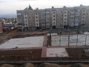 Батирлерди ижарага берүү: Сдам 2 х комн КВ в Караколе по ул Гебзе ниже КТ. Иссыкуль.частично с — 2