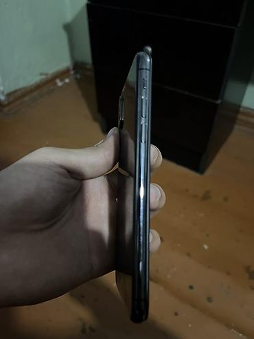 iphone x7: IPhone X, Qara, Face ID — 6