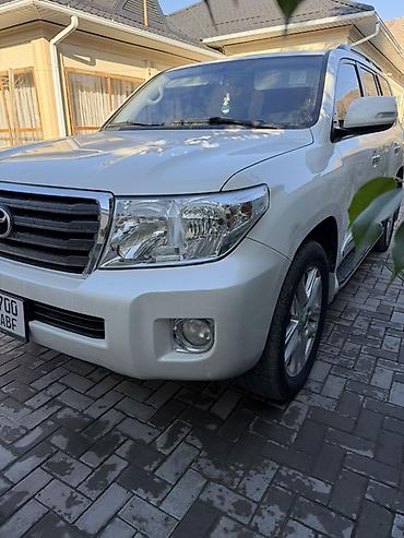 авто в аренду с последующим выкупом в бишкеке: Toyota Land Cruiser: 2014 г., Газ, Внедорожник — 8