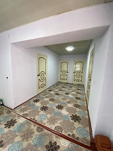 Продажа коттеджей и домов: Дом с двором - Отдельно стоящий одноэтажный дом с входной террасой и — 3