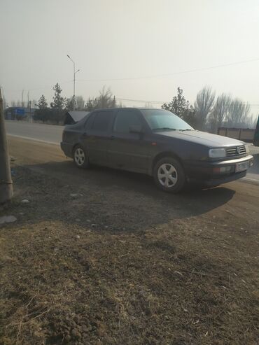 моторы на мотоцикл: Volkswagen Vento: 1993 г., 1.8 л, Механика, Бензин, Седан