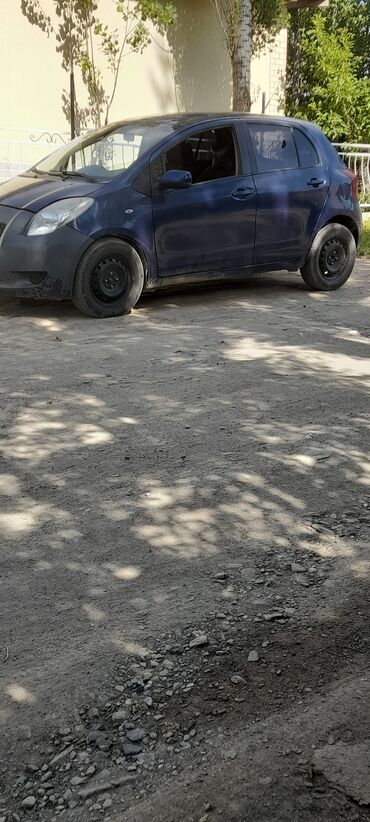 tayota mark 2: Toyota Yaris: 2006 г., 1.3 л, Автомат, Бензин