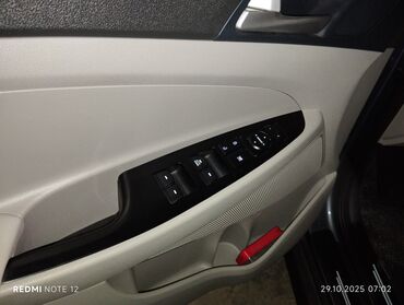 Hyundai: Hyundai Tucson: 2 l | Krossover — 4