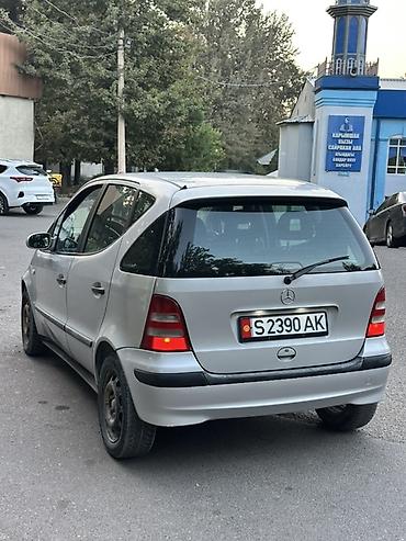 v class: Mercedes-Benz A-Class: 2001 г., 1.4 л, Механика, Бензин, Хэтчбэк — 4