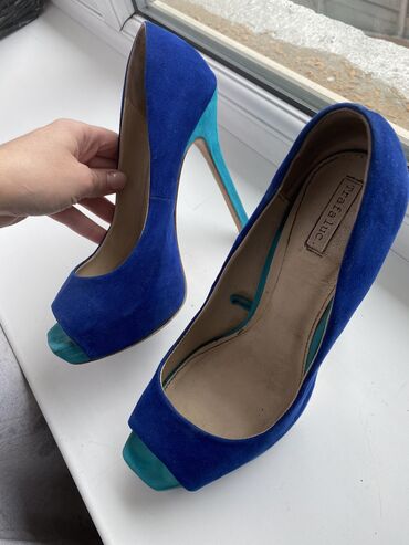 женская бу обувь 38 размера: Туфли 38, цвет - Синий