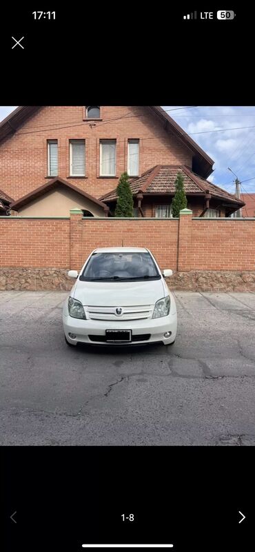 Toyota: Toyota ist: 2003 г., 1.3 л, Автомат, Бензин, Хэтчбэк