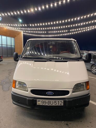 Ford: Ford Transit yük mikroavtobusu - Korpus: ağ rəng, qapalı furqon (yan — 1