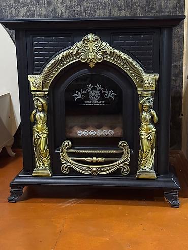 dekor soba: Klassik dizaynlı elektrik kamin - Qara korpus, qızılı dekor — 1