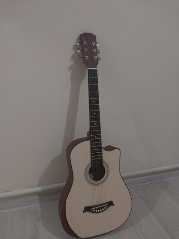 yamaha гитара: Срочно продаётся акустическая гитара 38 размер в идеальном новом