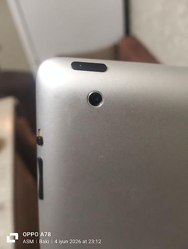 apple ipad a16: İşlənmiş Apple iPad 4 (2012), 9,7", < 64 GB, Ödənişli çatdırılma — 7