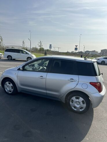 рейка на камри: Toyota ist: 2002 г., 1.3 л, Автомат, Бензин, Хэтчбэк