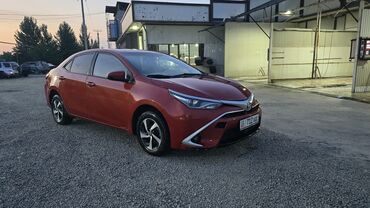 Toyota: Toyota Corolla: 2018 г., 1.8 л, Вариатор, Гибрид, Седан