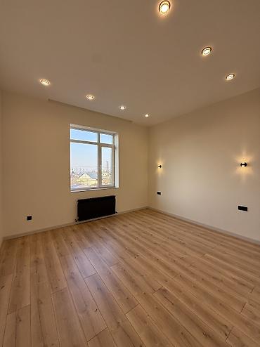 Продажа коттеджей и домов: Продается дом с новым ремонтом в ж/м Кара-Жыгач🏠🌳 📍Локация - ул — 6