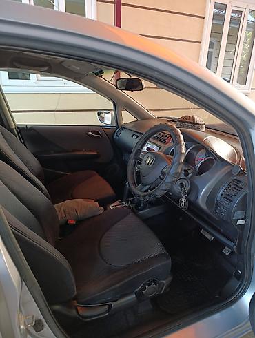 авто фышка: Honda Fit: 2003 г., Автомат, Бензин, Хэтчбэк — 2