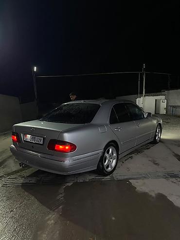 210 купе: Mercedes-Benz E-Class: 2000 г., 3.2 л, Автомат, Бензин, Седан — 9