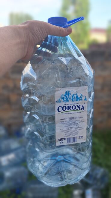 крышки coca cola: 10литровый бутылки из под воды чистые около 30штук есть все с крышкой