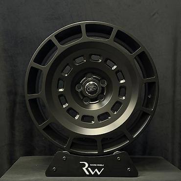 range rover 2012: Диски R 22 Комплект, отверстий - 5, Новый — 6