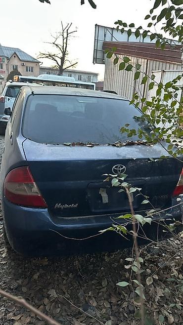 титановый: Toyota Prius: 2001 г., 1.5 л, Вариатор, Гибрид, Седан — 1