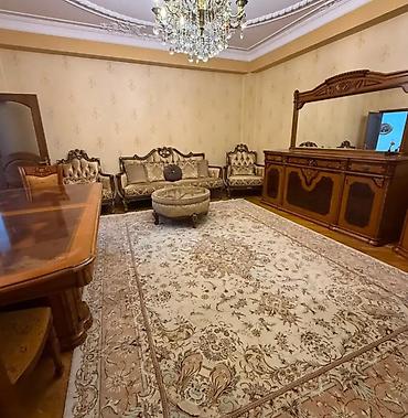 elmlər kirayə: Kirayə verilirmebelləşdirilmiş mənzil interyeri - Geniş qonaq otağı — 2
