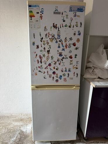 принтер l1800: Двухкамерный холодильник с нижней морозильной камерой. Особенности: -