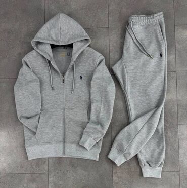 Trenerke: Muške trenerke S,M,L,XL,XXL veličine za 4500 din
pb — 4