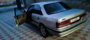 хунчи авто: Mazda 626: 1988 г., Механика, Бензин, Седан — 4