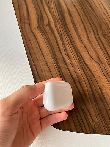 marshall qulaqciq: Salam. Airpods pro 2 cox ideal vezyetdedir hec bir problemi yoxdu — 3