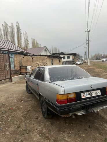 Audi: Audi 100: 1985 г., Механика, Седан — 7