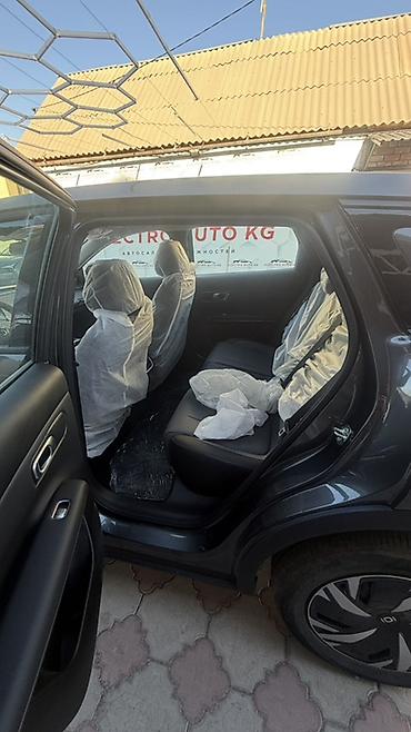 Другой электротранспорт: Электромобиль crossover сегмента C. Основные характеристики по фото — 6