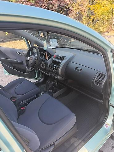 продаю хонда жаз: Honda Jazz: 2004 г., 1.4 л, Вариатор, Бензин, Хэтчбэк — 5