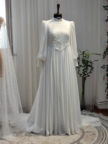 Свадебные платья: Туки туки!☺️Аренда свадебного платья
44-46 размер рост 160-165