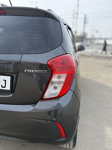 Chevrolet: Chevrolet Spark: 2018 г., 1 л, Вариатор, Бензин, Хэтчбэк — 4