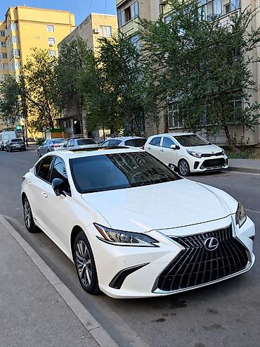 генезис g70: Lexus ES: 2019 г., 2.5 л, Автомат, Гибрид, Седан — 1