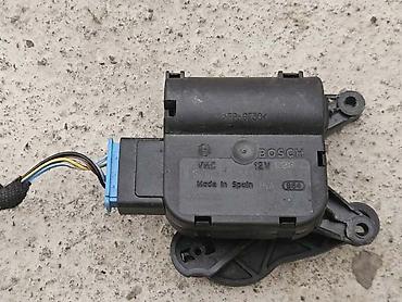 1.7 dizel: MOTORIC ZA REGULACIJU GREJANJA ZA VOLKSWAGEN OSTALO - 1K0907511B — 1